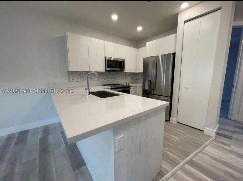 3 bedroom Condominium at 10229 NW 64th Ter 303, Landmark At Doral Condo N, Doral — photo 3
