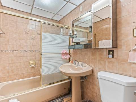 1828 SW 18th St, Miami FL - photo 8 of 54
