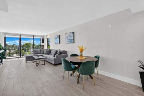 2500 NE 135th St C311, North Miami FL - photo 6 of 59