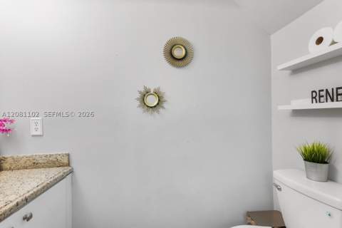 8210 NW 10th St 4, Miami FL - photo 11 of 27