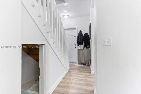 8210 NW 10th St 4, Miami FL - photo 14 of 27