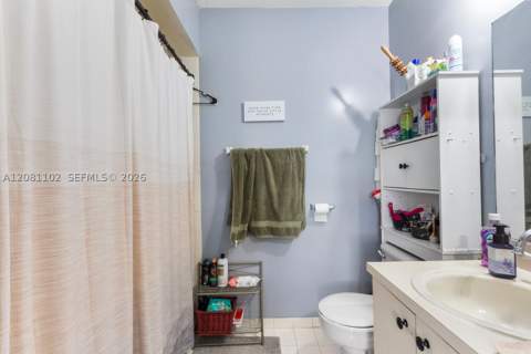 8210 NW 10th St 4, Miami FL - photo 15 of 27