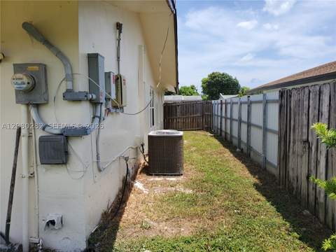 16630 SW 102nd Pl, Miami FL - photo 22 of 26