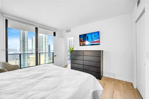 45 SW 9th St 2103, Miami FL - photo 18 of 29