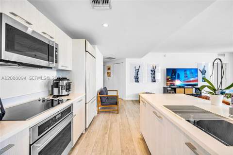 45 SW 9th St 2103, Miami FL - photo 6 of 29