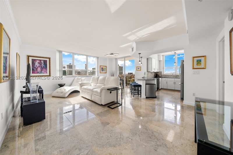 3 bedroom Condominium at 2000 N Bayshore Dr 1502, Cite Condo, Miami — photo 1