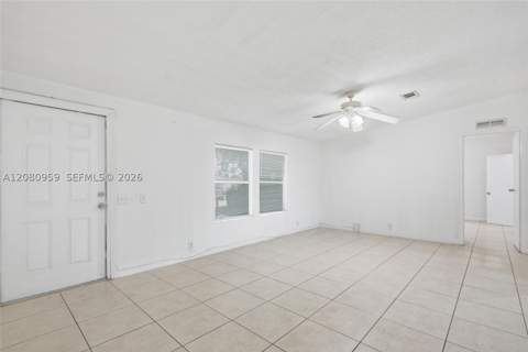 19800 SW 180th Ave Unit # 477, Miami FL - photo 7 of 32