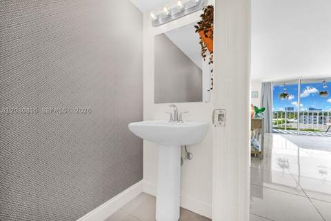 6900 Bay Dr 6B, Miami Beach FL - photo 21 of 31