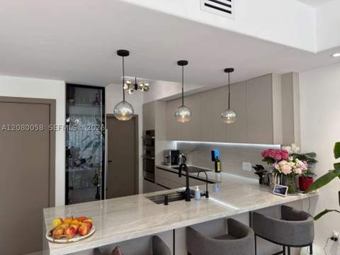 3123 NE 210th St, Aventura FL - photo 9 of 53