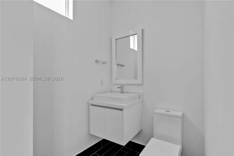 10517 NW 66th St, Doral FL - photo 12 of 42