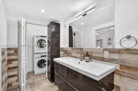 2301 Collins Ave 714, Miami Beach FL - photo 10 of 23
