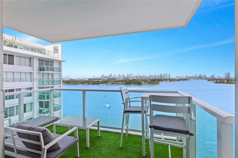 1 bedroom Condominium at 1000 West Ave 1518, Mirador 1000 Condo, Miami Beach — photo 4