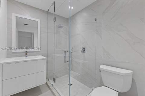 8926 Emerson Ave, Surfside FL - photo 6 of 31