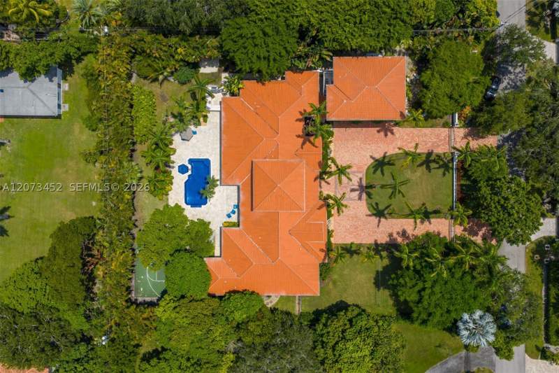 6 bedroom SingleFamilyResidence at 6235 Rolling Road Dr, Ridgeline Estates, Pinecrest — photo 3