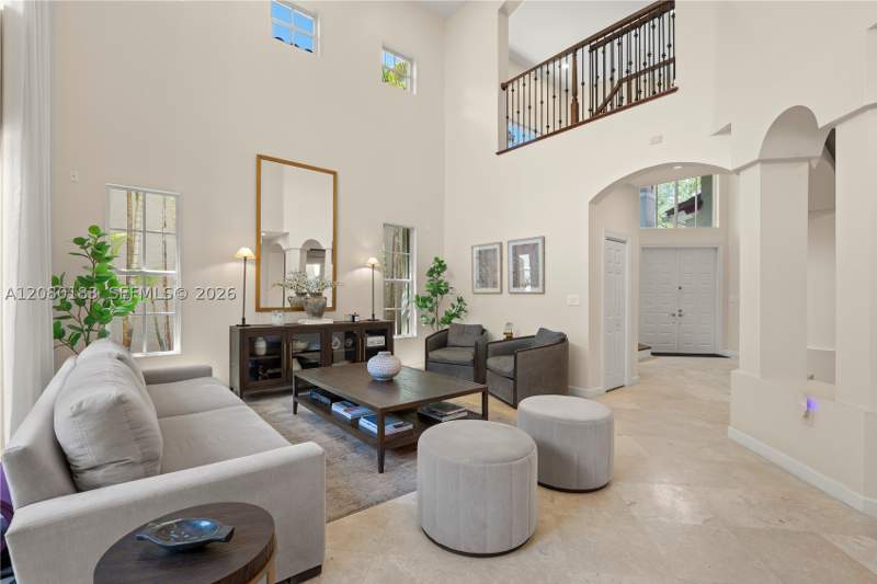 5 bedroom SingleFamilyResidence at 19473 38th Ct, Golden Gate Estates & Mar, Sunny Isles Beach — photo 5