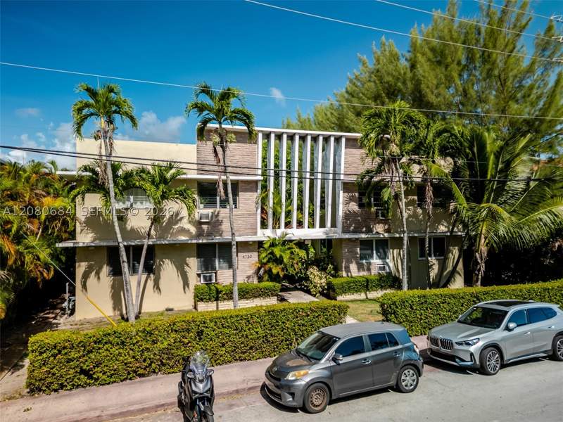 1 bedroom Condominium at 4730 Pine Tree Dr 17, Lake View Sub Amd, Miami Beach — photo 2