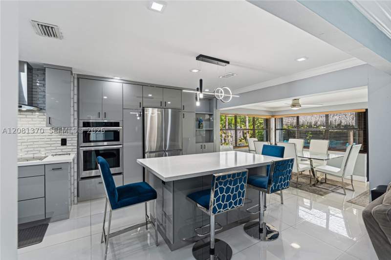 3 bedroom SingleFamilyResidence at 12401 SW 264th St, Meadow Wood Manor Sec 2, Homestead — photo 5
