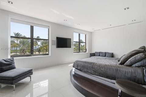 1330 Ocean Dr 3CA, Miami Beach FL - photo 15 of 39
