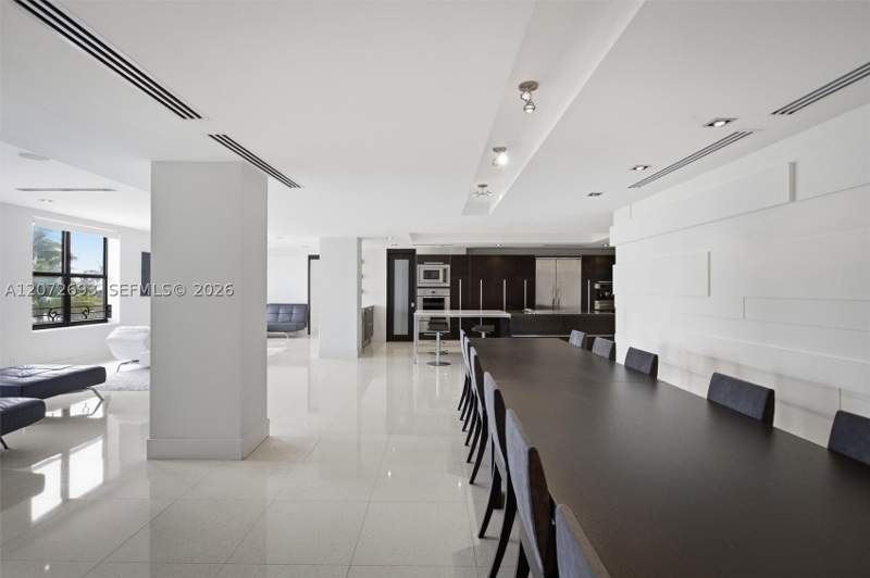 4 bedroom Condominium at 1330 Ocean Dr 3CA, The Netherland Condo, Miami Beach — photo 2