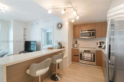1600 SW 1st Ave 512, Miami FL - photo 14 of 47