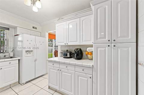 4470 NW 171st Ter, Miami Gardens FL - photo 12 of 37