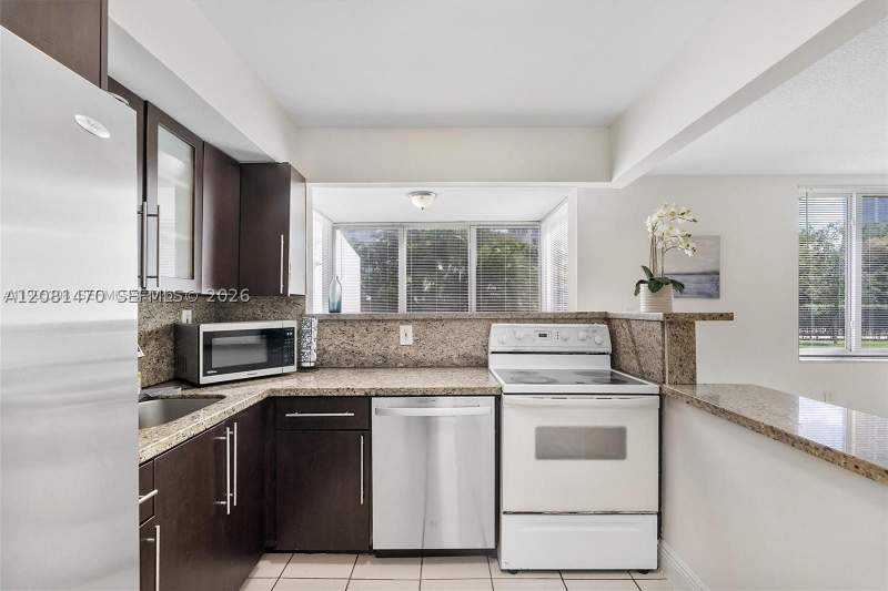 2 bedroom Condominium at 250 180th Dr 158, Caribbean Breeze Condo, Sunny Isles Beach — photo 2