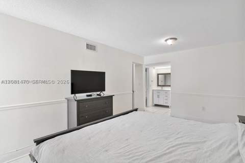 250 180th Dr 158, Sunny Isles Beach FL - photo 7 of 16