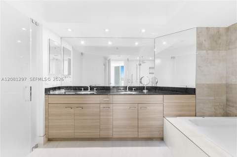 21055 Yacht Club Dr 2807, Aventura FL - photo 18 of 31