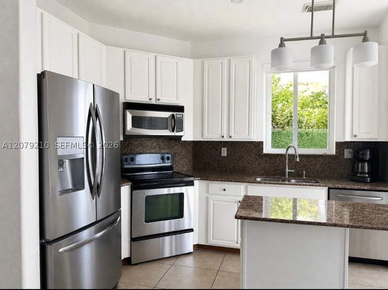 3 bedroom Townhouse at 11520 NW 79th Ln, Doral Isles North Sec Two, Doral — photo 5