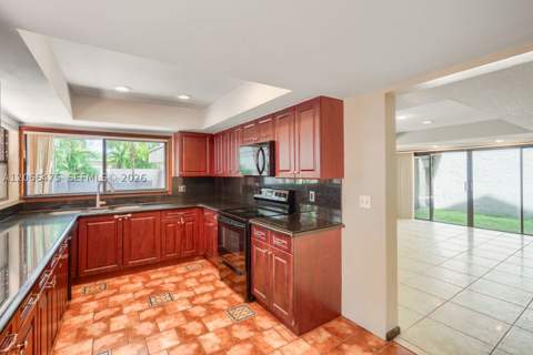 7828 SW 118th Ct, Miami FL - photo 14 of 29