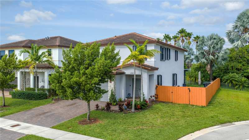 4 bedroom SingleFamilyResidence at 24960 SW 108th Ave, S Allapattah Gardens, Homestead — photo 1