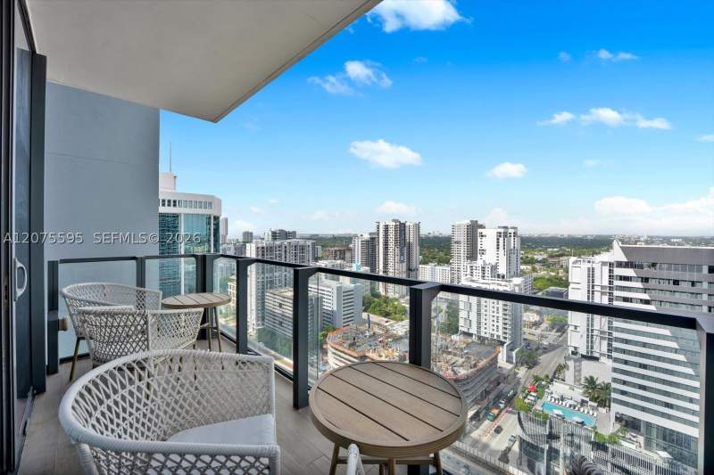 2 bedroom Condominium at 88 SW 7th St 2204, Rise Condo, Miami — photo 5