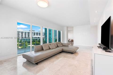 6103 Aqua Ave 702, Miami Beach FL - photo 12 of 45