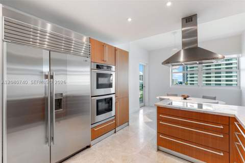 6103 Aqua Ave 702, Miami Beach FL - photo 7 of 45