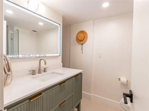 5701 Collins Ave 307, Miami Beach FL - photo 16 of 30