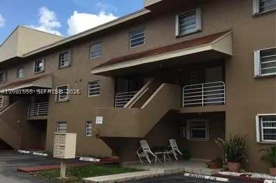 2 bedroom Condominium at 2778 W 60th St 45, Vista Del Lago Condo V, Hialeah — photo 1