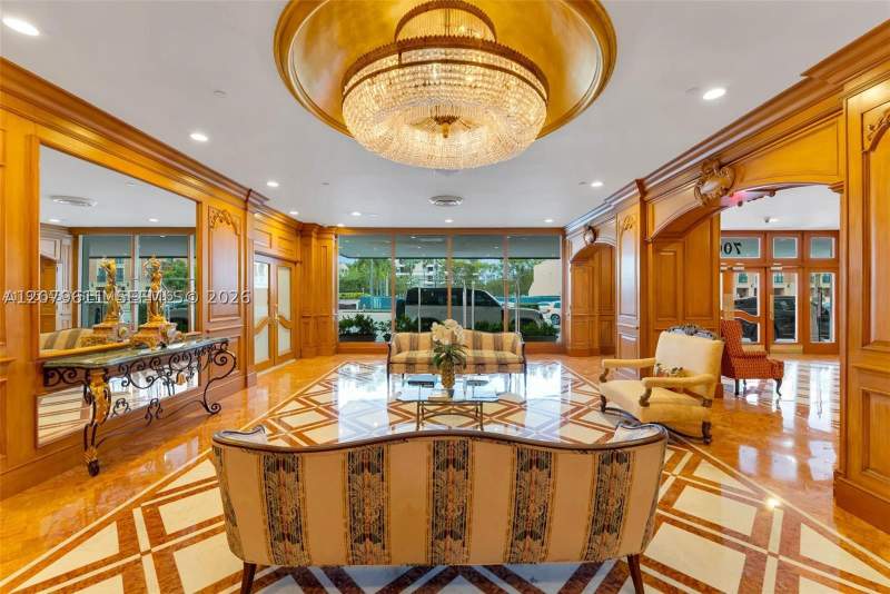 1 bedroom Condominium at 700 Biltmore Way 504, David William Hotel Condo, Coral Gables — photo 3