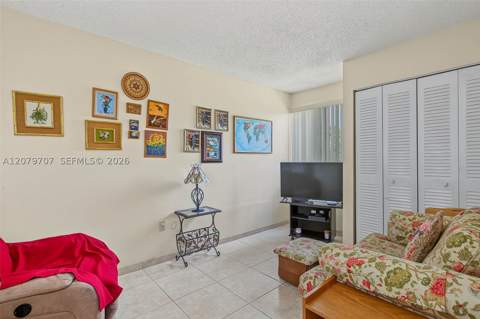 10300 NW 9th St Cir 203, Miami FL - photo 10 of 28