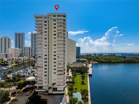 500 Bayview Dr 825, Sunny Isles Beach FL - photo 8 of 32