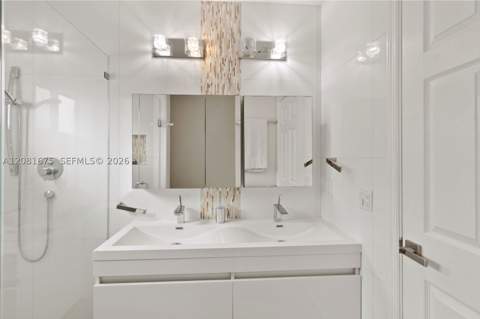 10842 NW 53rd Ln, Doral FL - photo 18 of 19