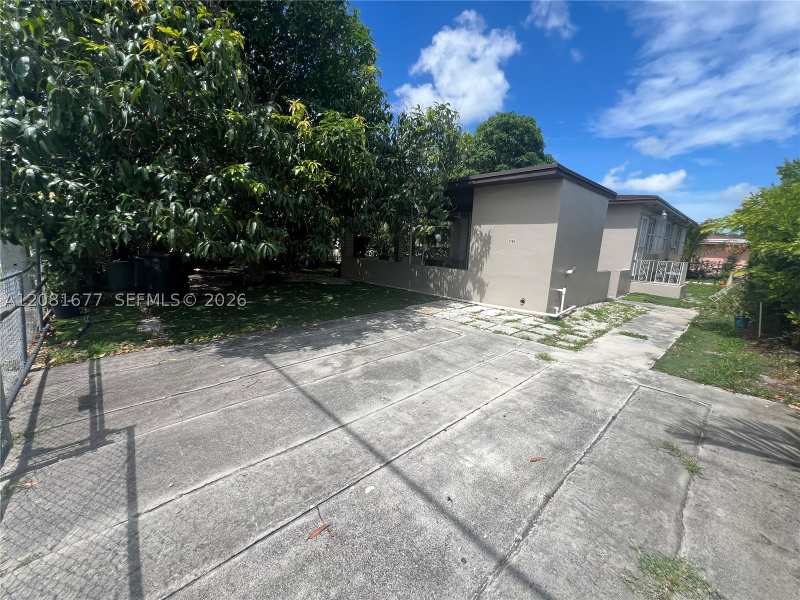 3 bedroom SingleFamilyResidence at 1190 NW 135th St, Biscayne Village Heights, North Miami — photo 1