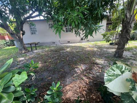 1190 NW 135th St, North Miami FL - photo 11 of 56