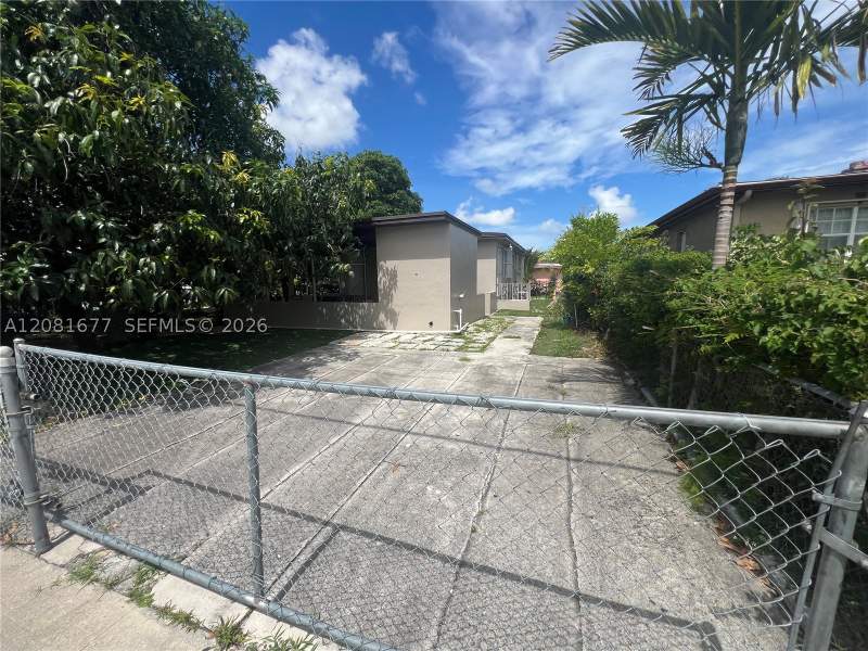 3 bedroom SingleFamilyResidence at 1190 NW 135th St, Biscayne Village Heights, North Miami — photo 5