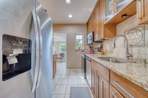 3435 SW 73rd Ave Rd, Miami FL - photo 7 of 31