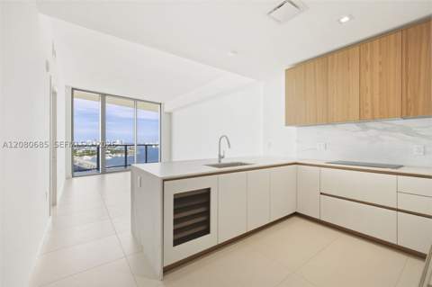 1400 Biscayne Blvd 2304, Miami FL - photo 11 of 28