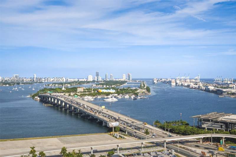 1 bedroom Condominium at 1400 Biscayne Blvd 2304, Casa Bella Residences, Miami — photo 2