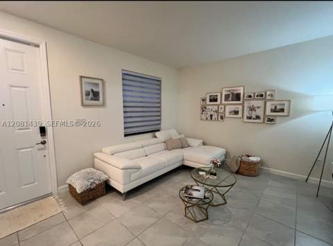 3328 W 114th Ter 3328, Hialeah FL - photo 8 of 21
