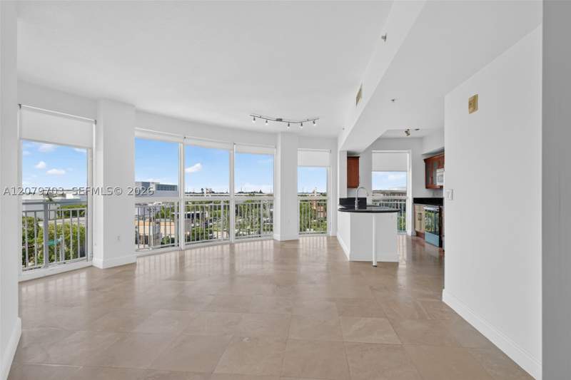 2 bedroom Condominium at 7270 SW 88th St B403, Downtown Dadeland Condo N, Miami — photo 5