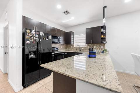 13142 SW 255th Ter, Homestead FL - photo 11 of 48