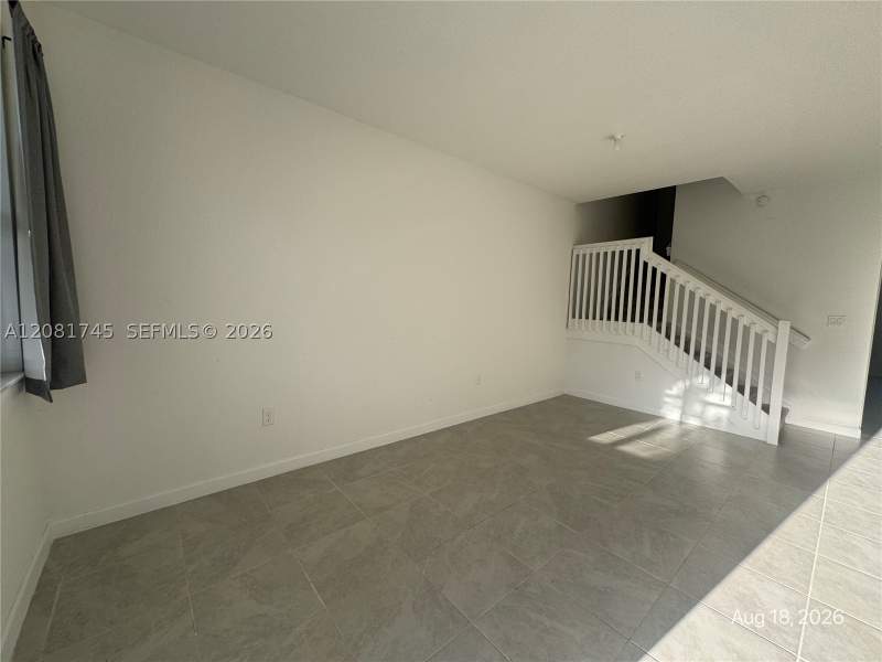 3 bedroom Townhouse at 28567 SW 134th Ave, Pine Isle, Homestead — photo 2